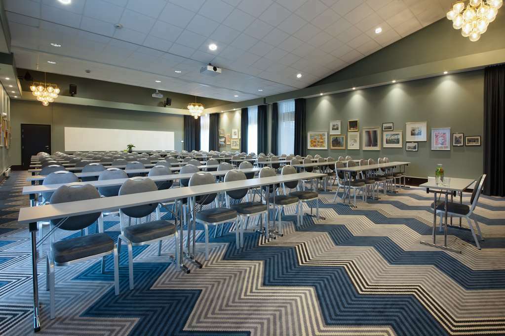 Radisson Blu Park Hotel, Oslo 4* Fornebu